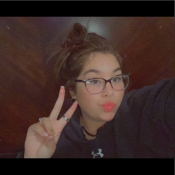 Meet your Posher, Ella - Picture 1 of 1